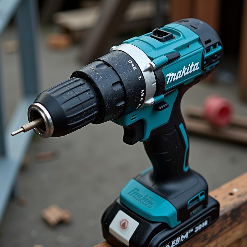 Máy khoan pin Makita 18V với độ bền vượt trội