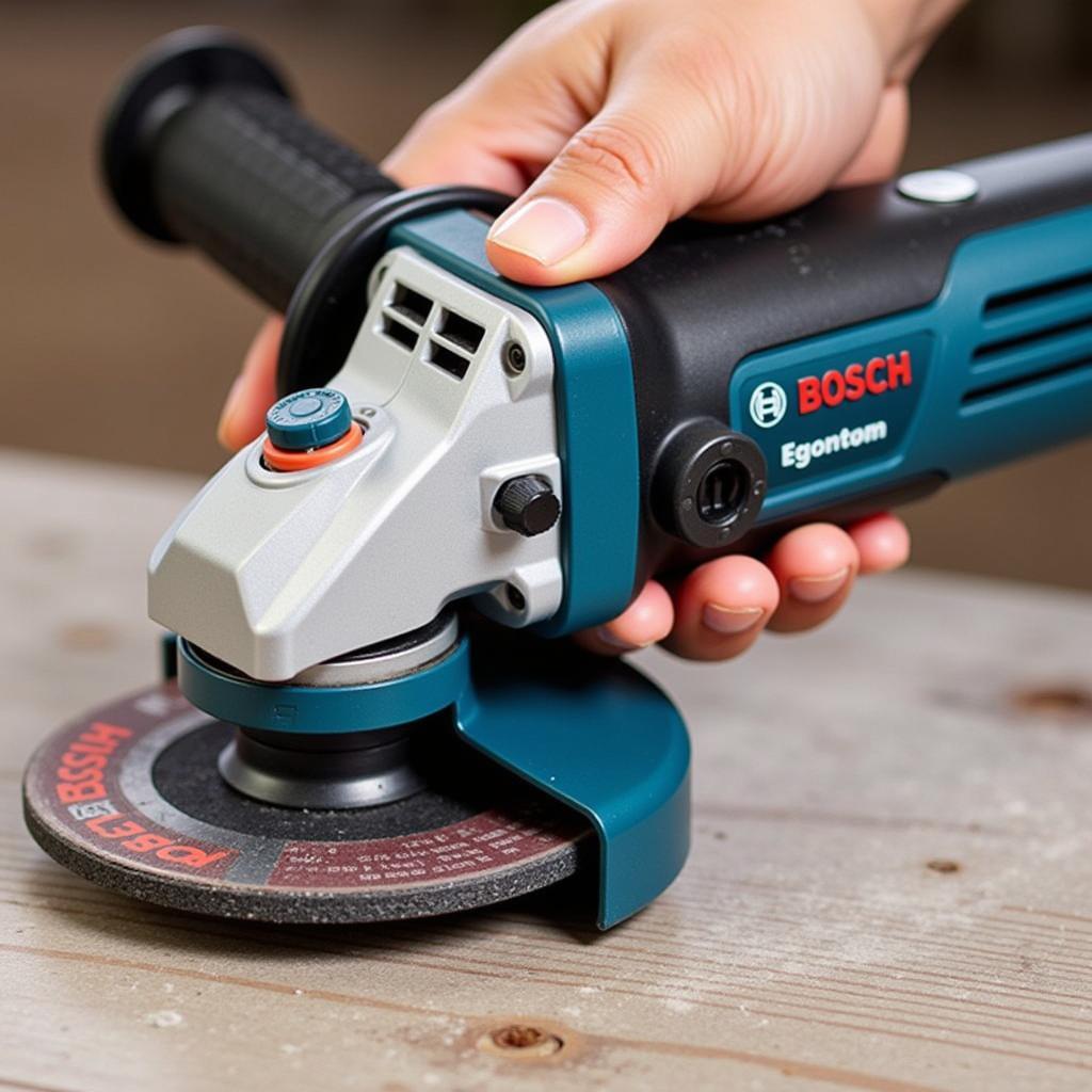 Máy mài góc Bosch thiết kế tiện dụng